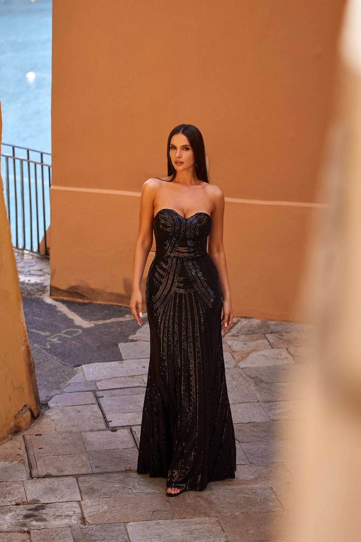Saemira - Black Sequin Strapless Gown with Sweetheart Neckline