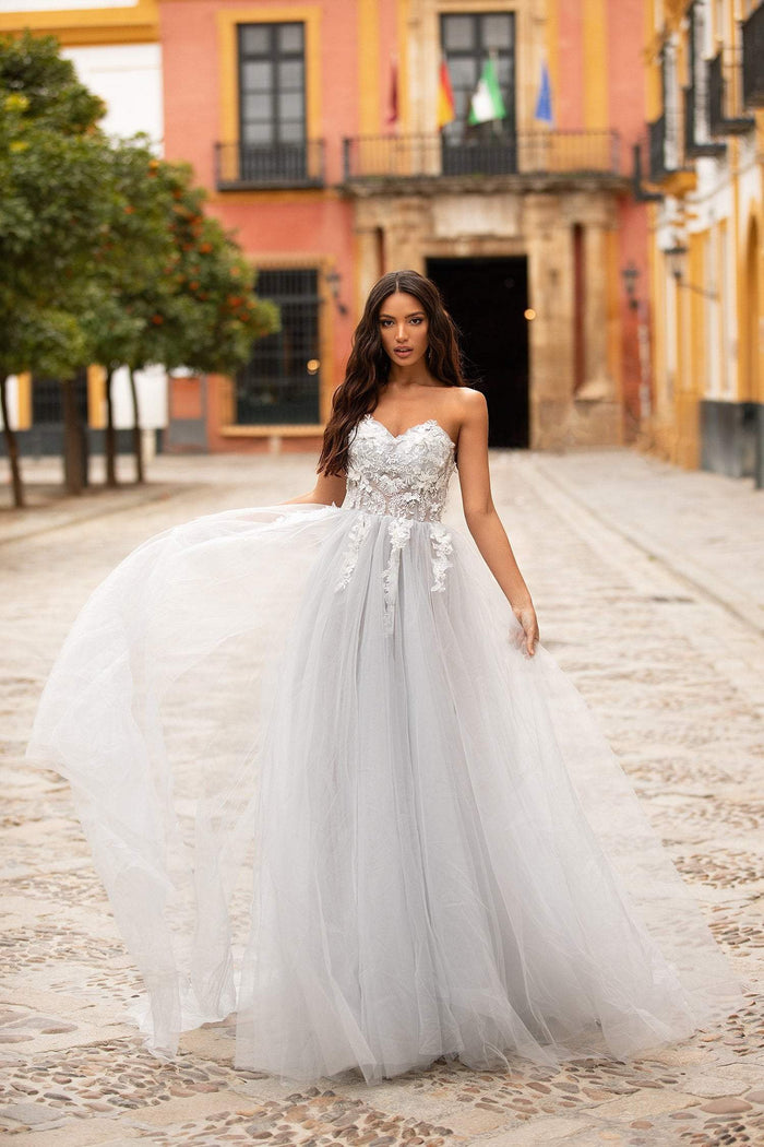 Laurensa - Faded Blue-Grey Floral Beaded Strapless A-Line Tulle Gown 