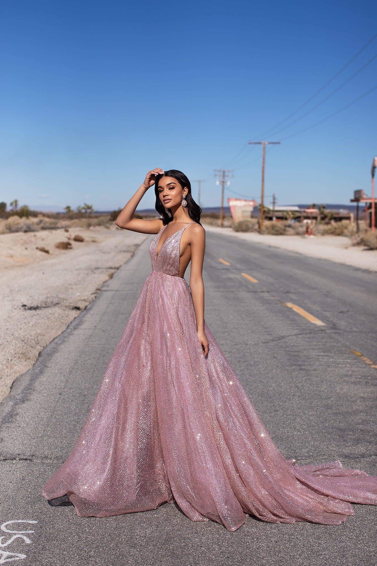 A&N Luxe Electra Rose Gold Glitter Gown | Afterpay | Klarna 6XL A&N Luxe Electra Rose Gold Glitter Gown | Afterpay | Klarna 6XL