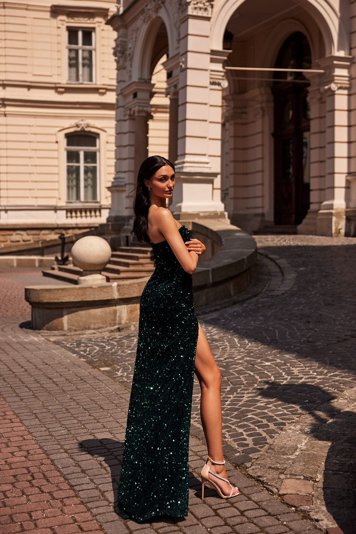 Ria - Emerald Halterneck Gown with Deep Plunge, Low Back & Train – A&N Luxe  Label