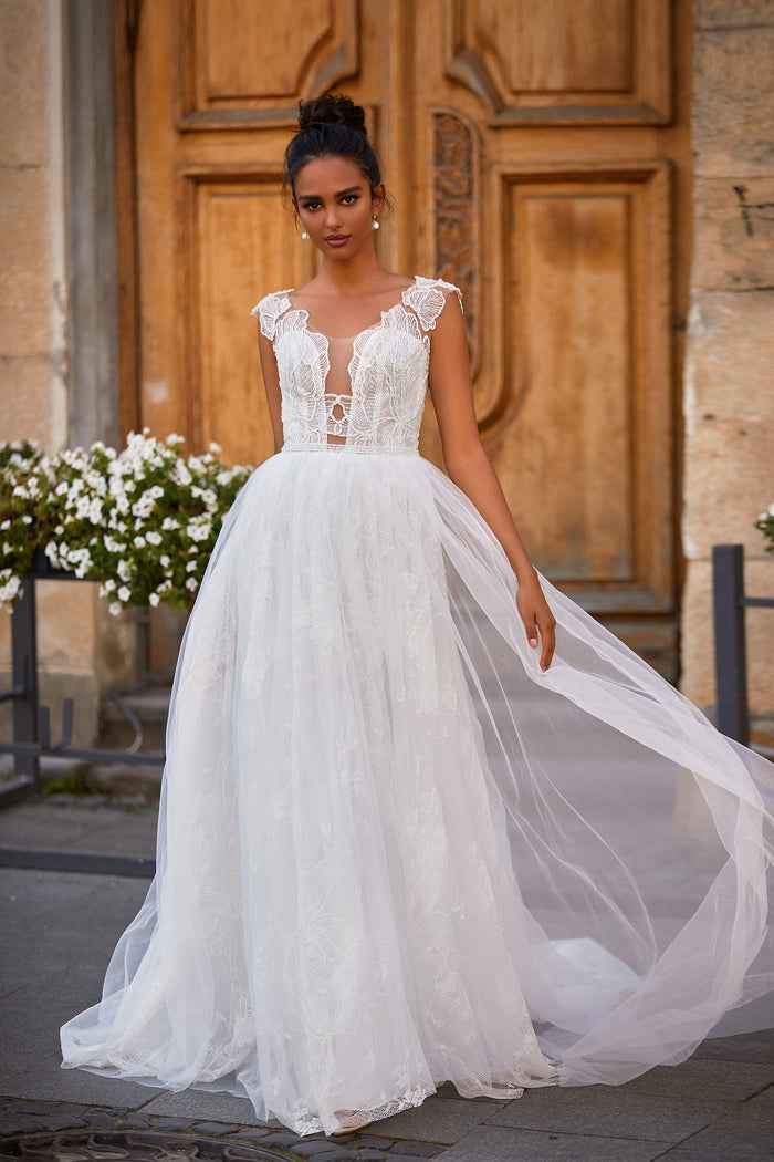 Luxe Lace  Anseina Brides