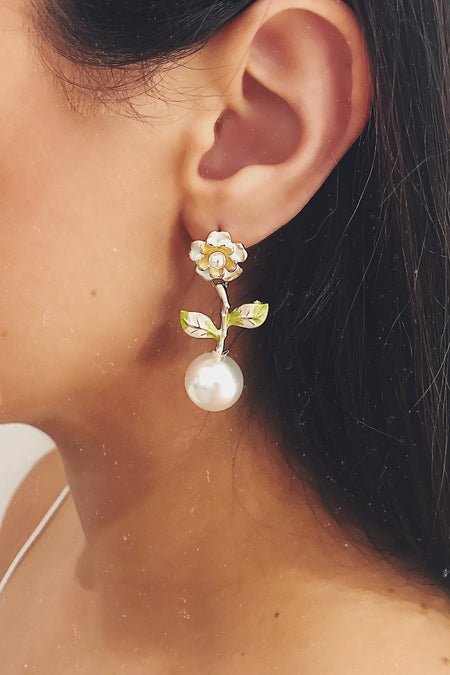 Glazori Jocelyn Gold Flower Hoops Earrings